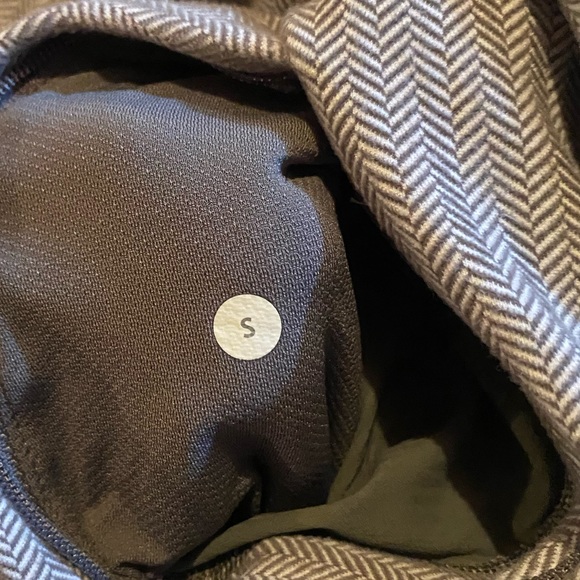 Lululemon Zip up - Picture 6 of 6